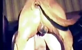 Amateur enjoy fucking dog